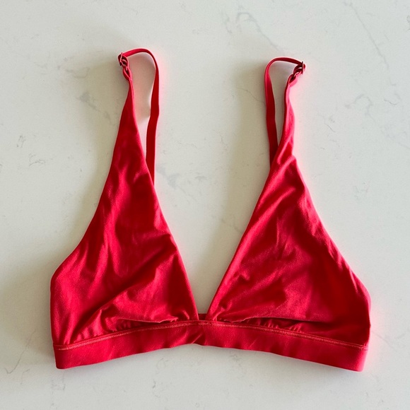 lululemon athletica Tops - lululemon wundermost triangle bralette